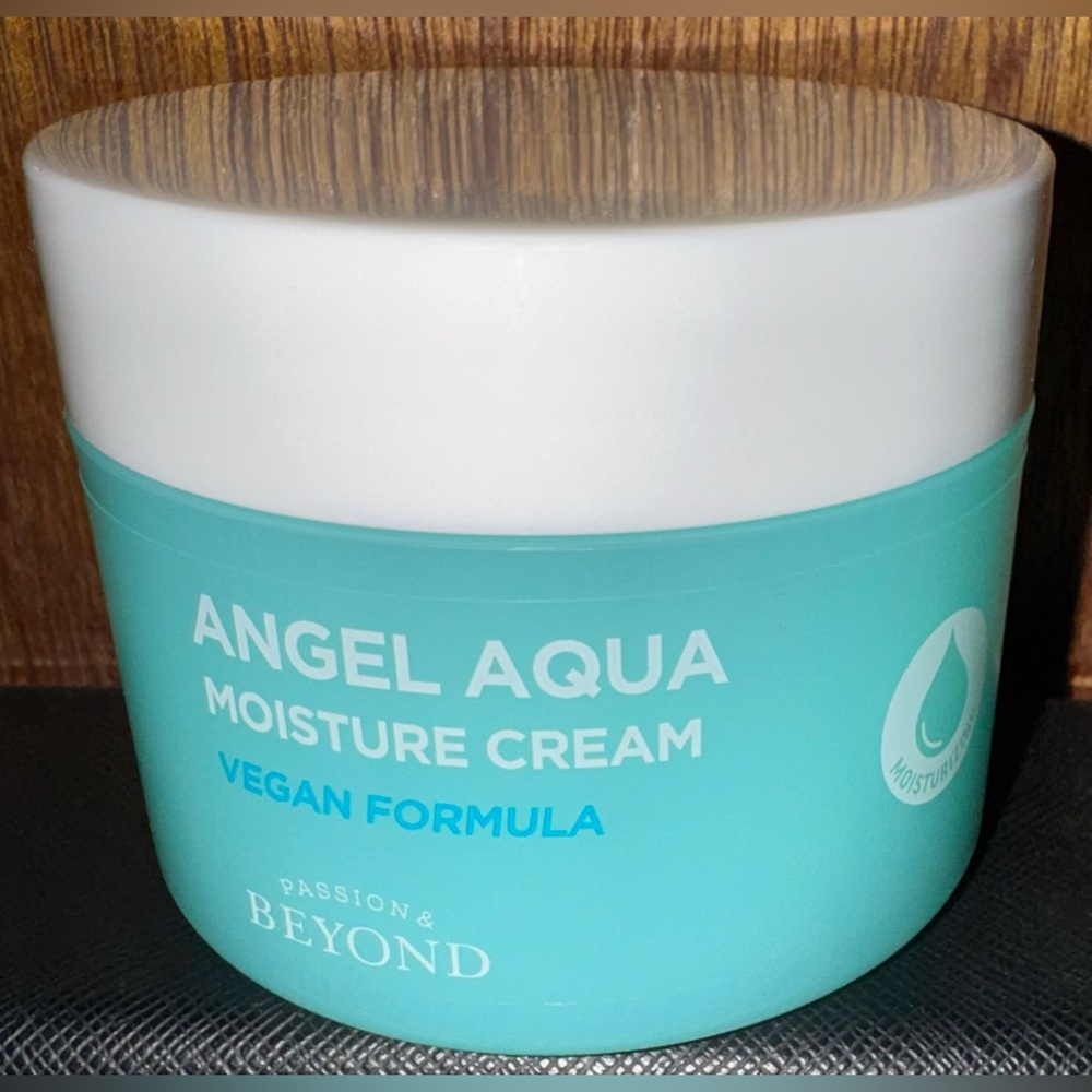 Angel Aqua Moisture Cream Korean Glass Skin 150 ml Beyond Vegan Formula